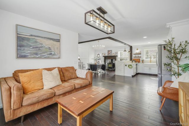 22 Poseidon Road, Rocky Point, NY 11778