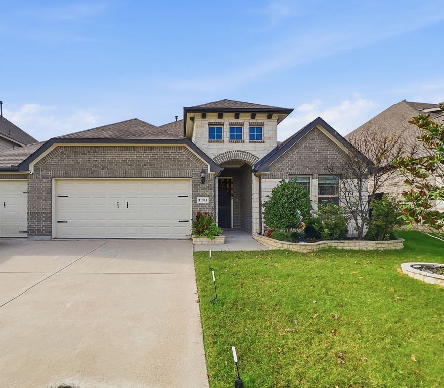 11841 Kynborrow Road, Fort Worth, TX 76052