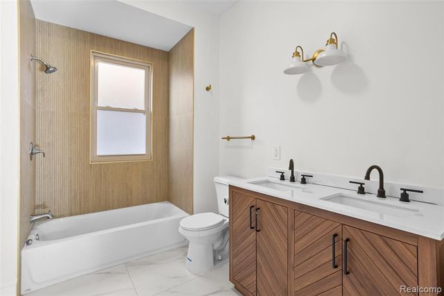 900 Hazelwood Street, Detroit, MI 48202