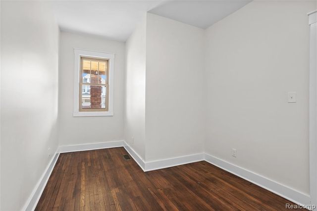 900 Hazelwood Street, Detroit, MI 48202