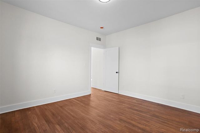 900 Hazelwood Street, Detroit, MI 48202