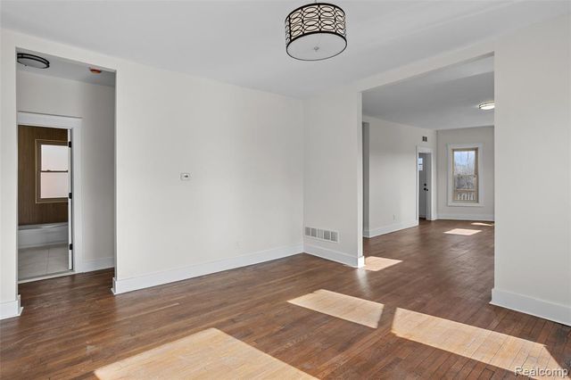 900 Hazelwood Street, Detroit, MI 48202