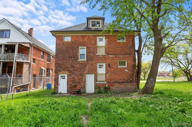 900 Hazelwood Street, Detroit, MI 48202