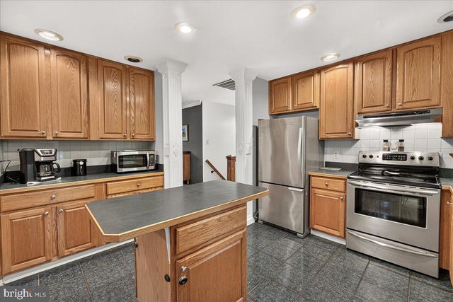 6144 MOUNT PHILLIP RD, Frederick, MD 21703
