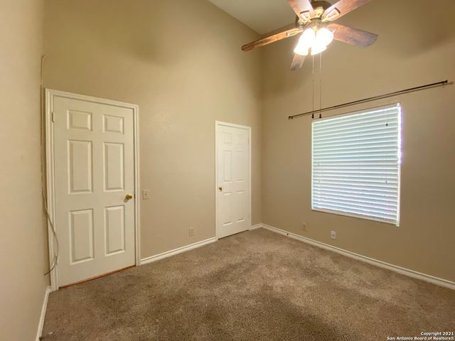 6714 MANASSAS DR, San Antonio, TX 78240