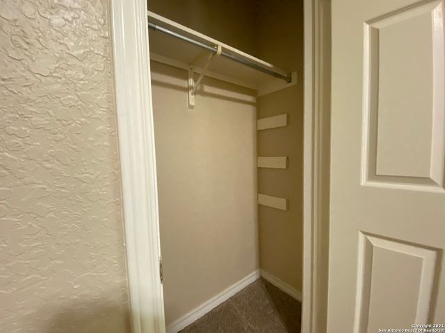 6714 MANASSAS DR, San Antonio, TX 78240