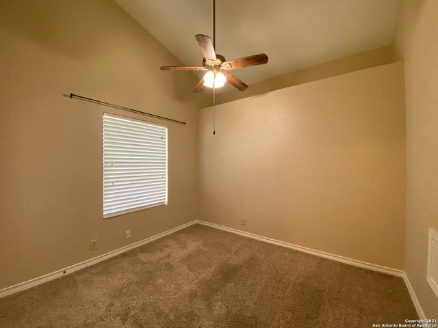 6714 MANASSAS DR, San Antonio, TX 78240