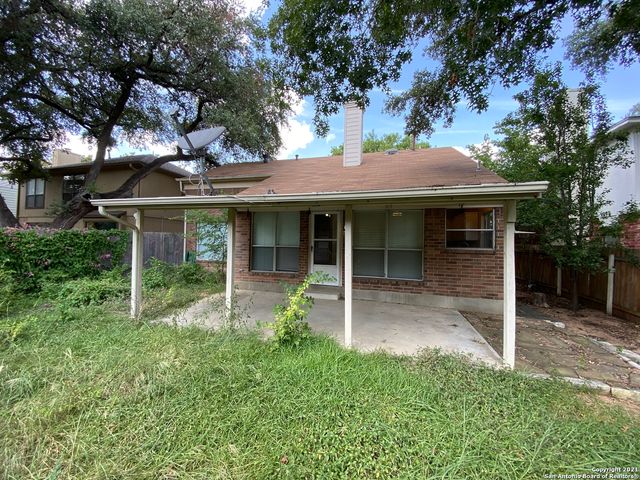 6714 MANASSAS DR, San Antonio, TX 78240