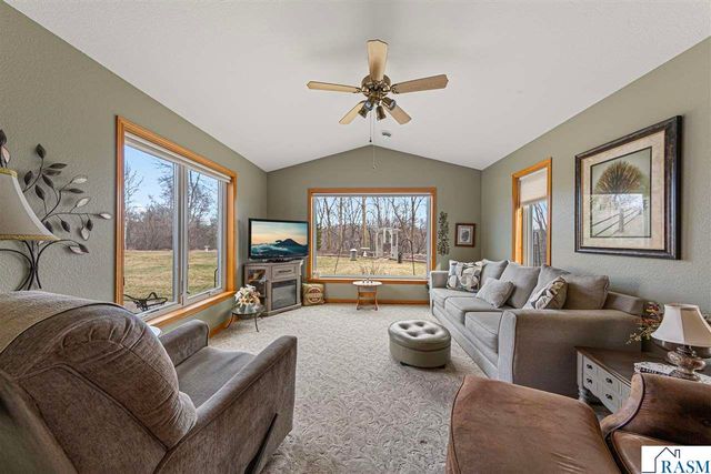 2250 St. John Court, North Mankato, MN 56003