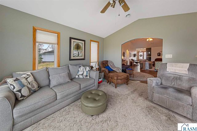 2250 St. John Court, North Mankato, MN 56003