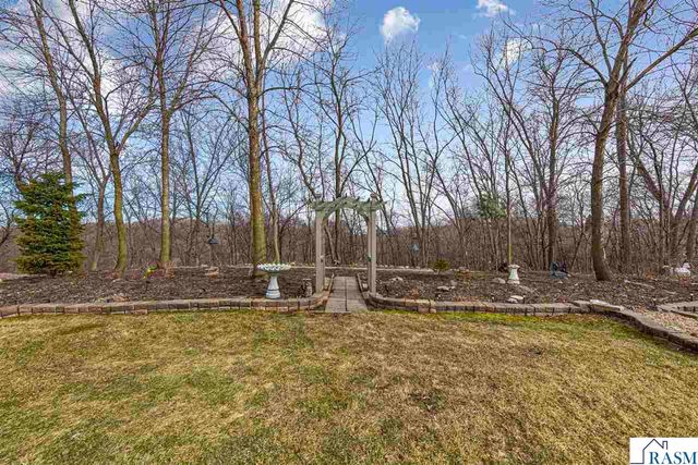 2250 St. John Court, North Mankato, MN 56003