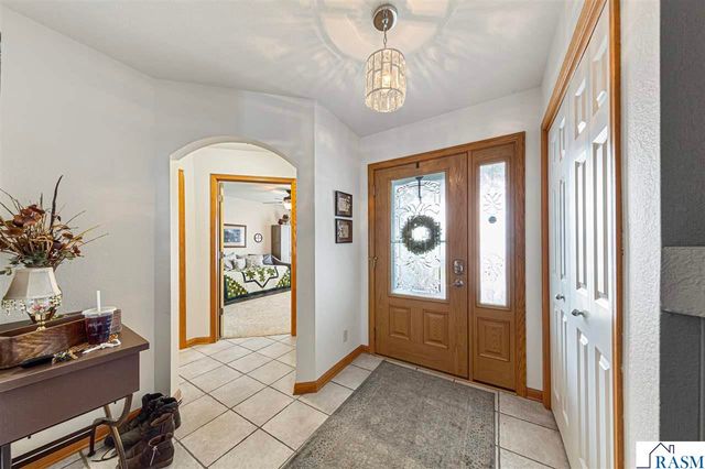 2250 St. John Court, North Mankato, MN 56003