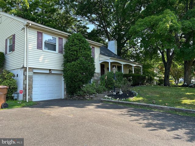 1252 HOFFMAN RD, Ambler, PA 19002