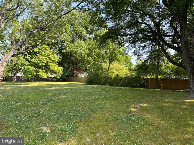 1252 HOFFMAN RD, Ambler, PA 19002
