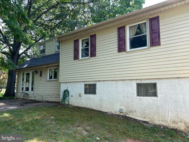 1252 HOFFMAN RD, Ambler, PA 19002