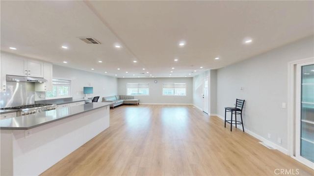 14851 Jeffrey 59, Irvine, CA 92618