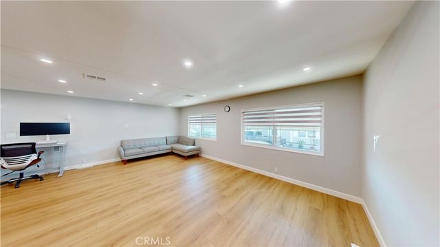 14851 Jeffrey 59, Irvine, CA 92618