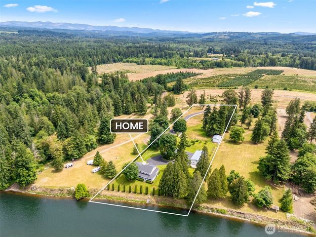 253 Green Water Drive, Toledo, WA 98591