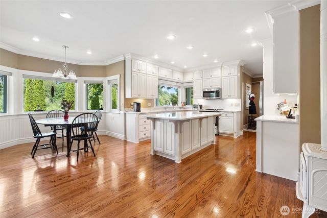 253 Green Water Drive, Toledo, WA 98591