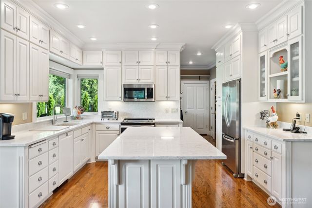 253 Green Water Drive, Toledo, WA 98591