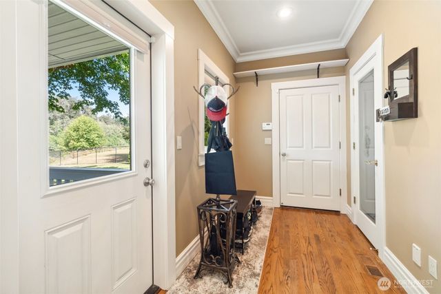 253 Green Water Drive, Toledo, WA 98591