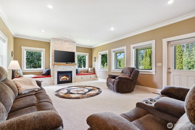 253 Green Water Drive, Toledo, WA 98591