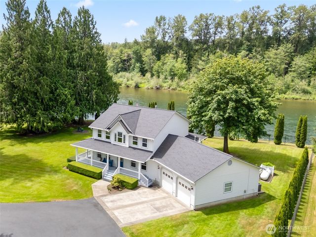 253 Green Water Drive, Toledo, WA 98591