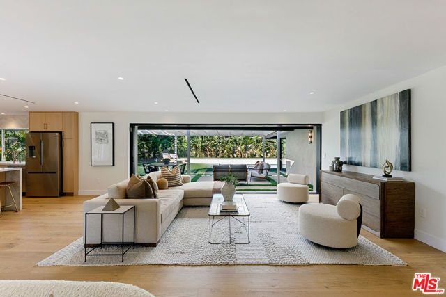 3804 Eddingham Avenue, Calabasas, CA 91302