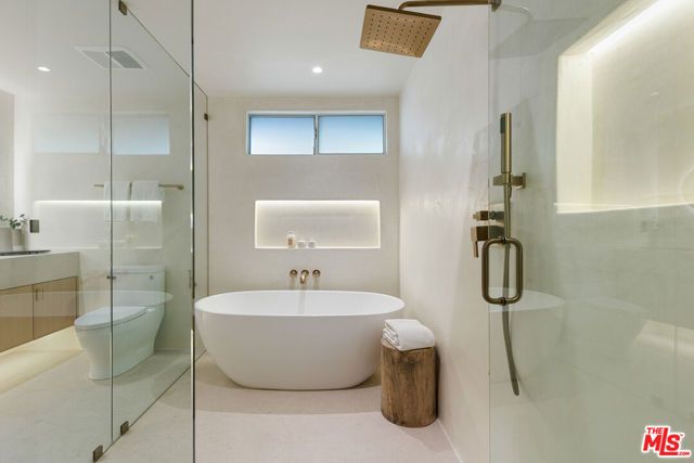 3804 Eddingham Avenue, Calabasas, CA 91302