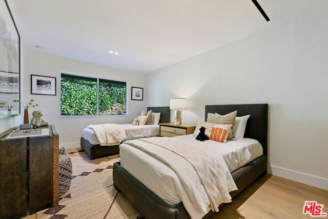 3804 Eddingham Avenue, Calabasas, CA 91302