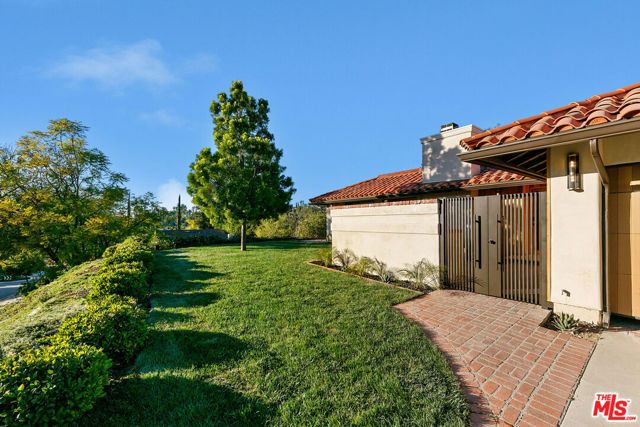 3804 Eddingham Avenue, Calabasas, CA 91302
