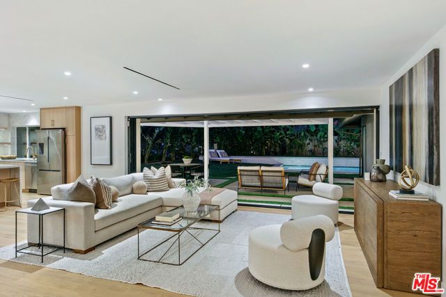 3804 Eddingham Avenue, Calabasas, CA 91302