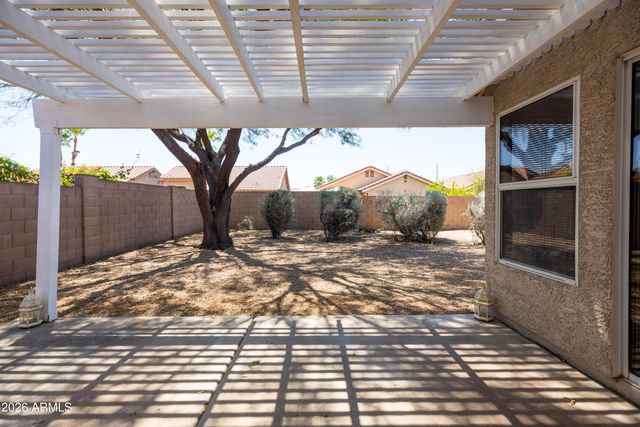 3231 E MENADOTA Drive, Phoenix, AZ 85050