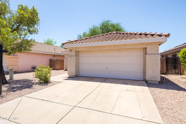 3231 E MENADOTA Drive, Phoenix, AZ 85050