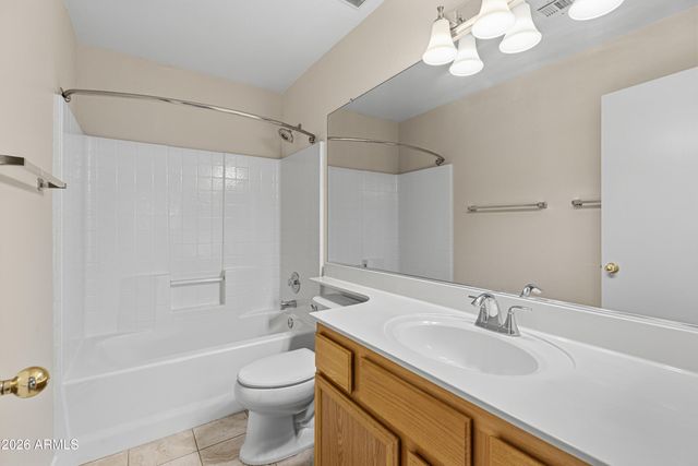 3231 E MENADOTA Drive, Phoenix, AZ 85050