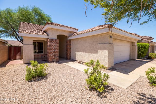 3231 E MENADOTA Drive, Phoenix, AZ 85050