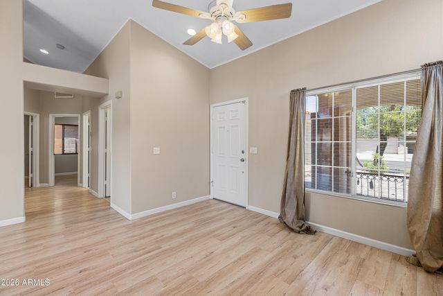 3231 E MENADOTA Drive, Phoenix, AZ 85050