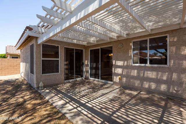 3231 E MENADOTA Drive, Phoenix, AZ 85050