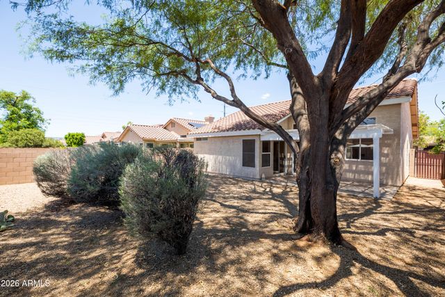 3231 E MENADOTA Drive, Phoenix, AZ 85050