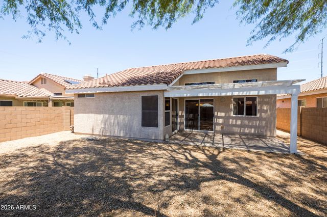3231 E MENADOTA Drive, Phoenix, AZ 85050