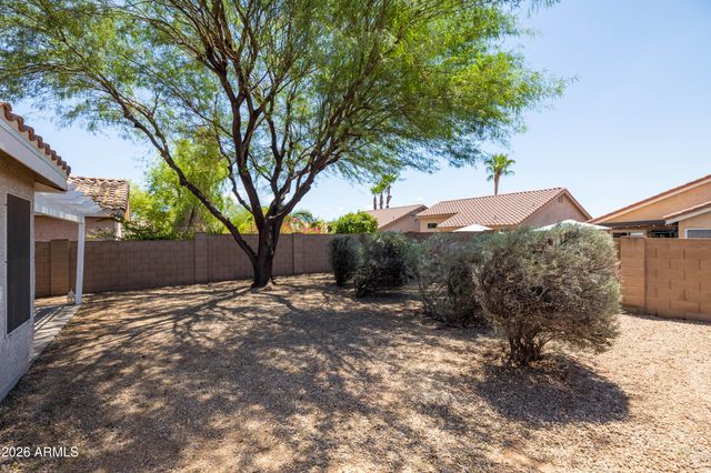 3231 E MENADOTA Drive, Phoenix, AZ 85050