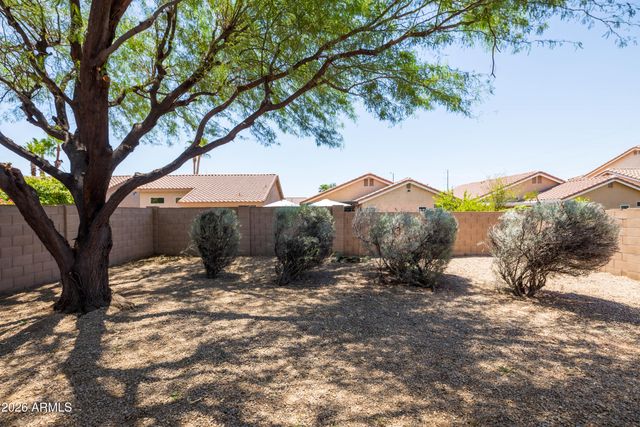 3231 E MENADOTA Drive, Phoenix, AZ 85050
