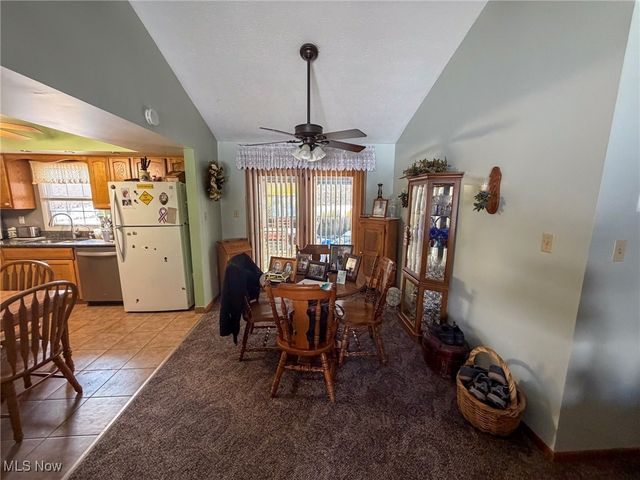 3875 Mcclintocksburg Road, Diamond, OH 44412