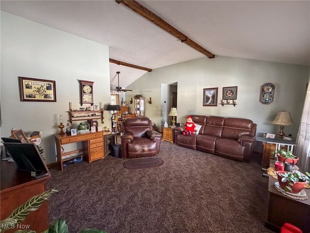 3875 Mcclintocksburg Road, Diamond, OH 44412