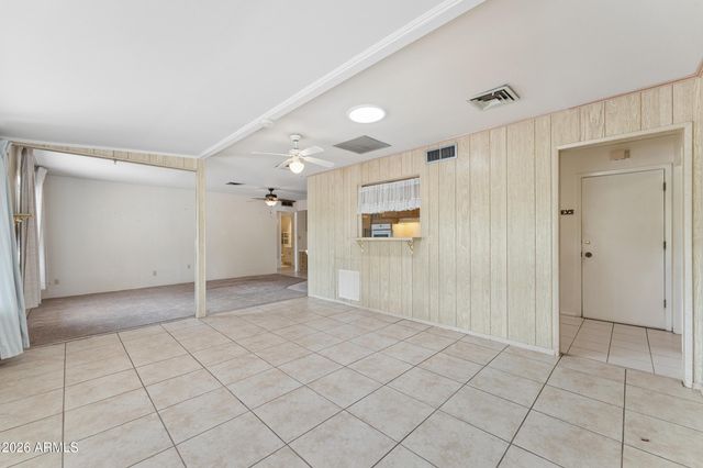 10208 W PINEHURST Drive, Sun City, AZ 85351