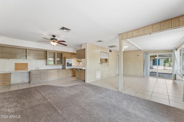10208 W PINEHURST Drive, Sun City, AZ 85351