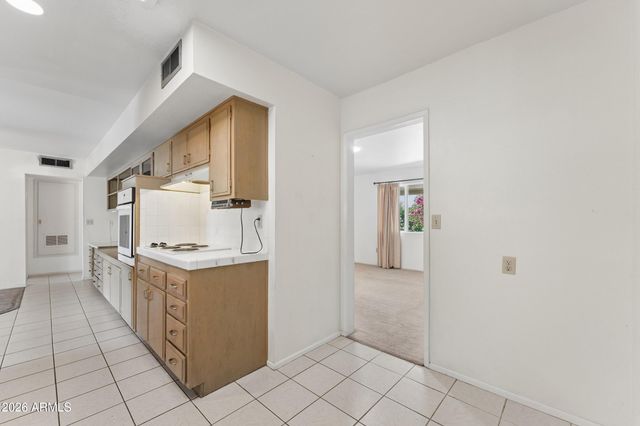 10208 W PINEHURST Drive, Sun City, AZ 85351