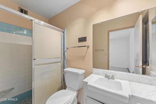 10208 W PINEHURST Drive, Sun City, AZ 85351