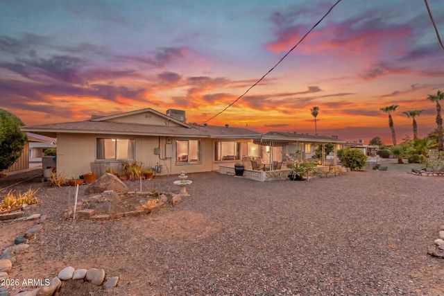 10208 W PINEHURST Drive, Sun City, AZ 85351