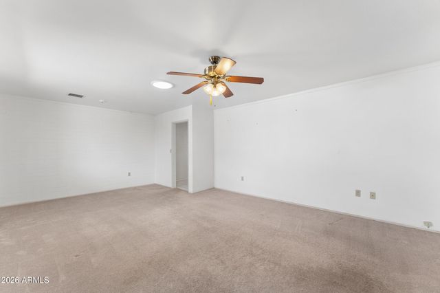 10208 W PINEHURST Drive, Sun City, AZ 85351